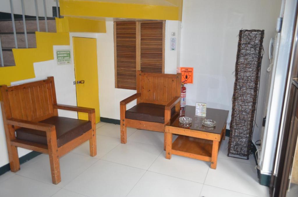 Makati International Inns 3*